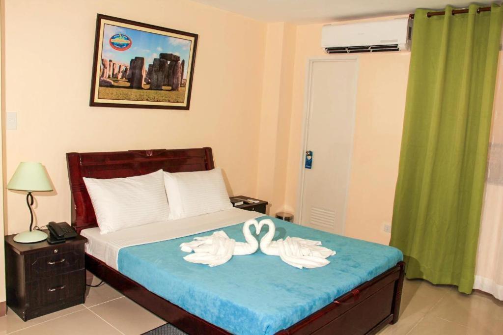 Time Travellers Hotel Manila Exterior photo