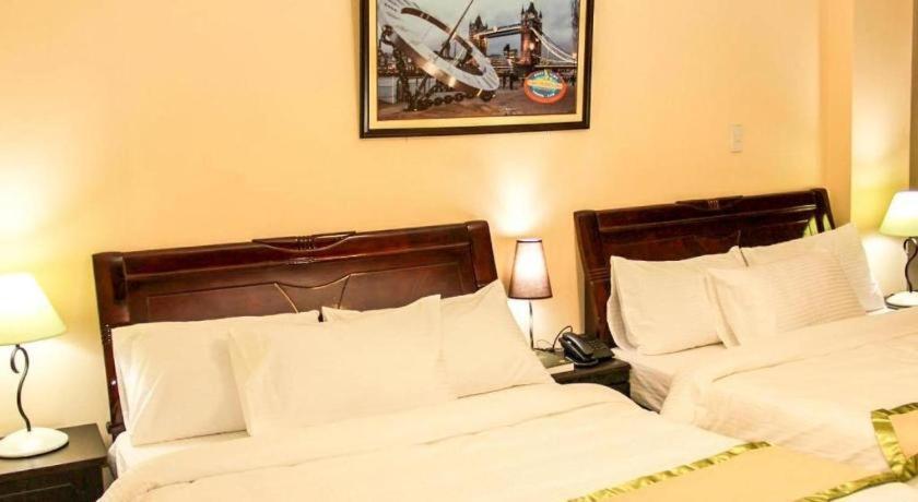 Time Travellers Hotel Manila Exterior photo