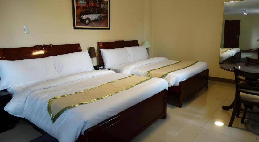 Time Travellers Hotel Manila Exterior photo